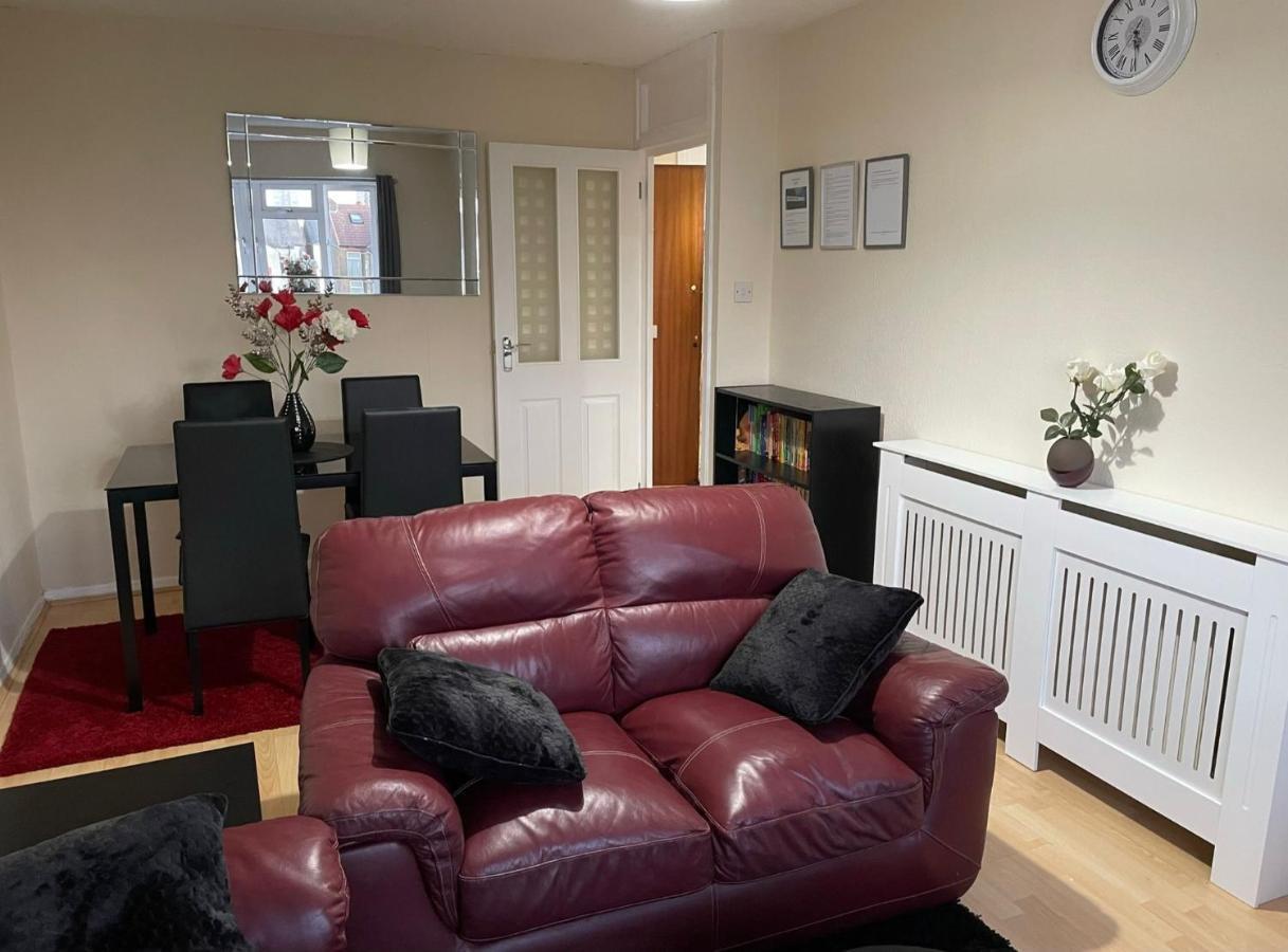 Nnk Air Bnb Enfield Eksteriør bilde